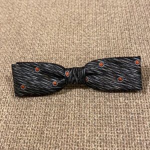 Vintage 1950’s Ormond skinny bow tie